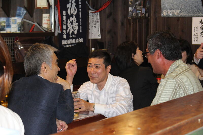 2016年 総会懇親会2次会 57年卒幹事